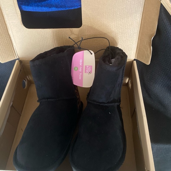 Lily & Dan Brand Name Kids Boots, Christmas Season Is Here. Last one! - Picture 4 of 4